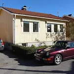 Tallkrogen Romantic House - Upper Or Lower Apartment