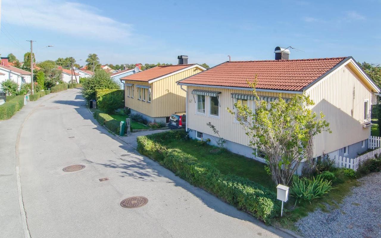 Tallkrogen Romantic House - Upper Or Lower * Stockholm